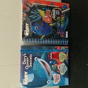NWT DISNEY FINDING DORY OCEAN SECRETS & SCRATCH BOOKS